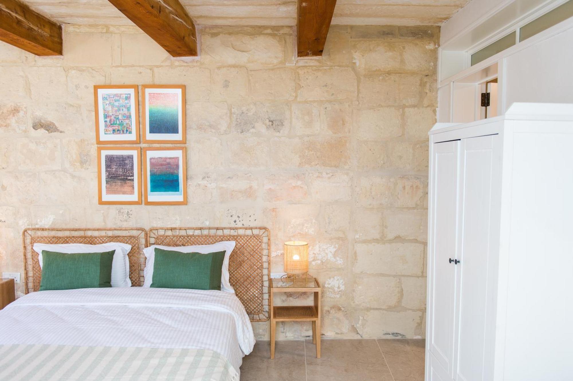 San Anton Suites Attard Eksteriør bilde