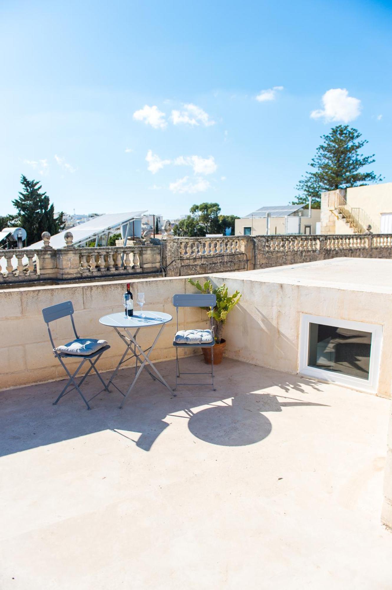 San Anton Suites Attard Eksteriør bilde