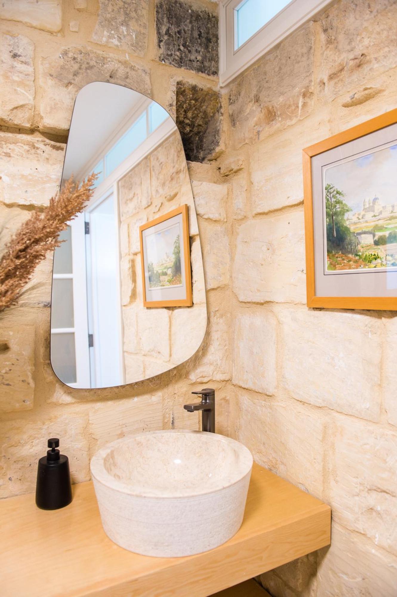 San Anton Suites Attard Eksteriør bilde
